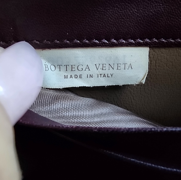 Bottega Veneta Zippy Full Sized Wallet Deep Brown / Wine Colored - Picture 9 of 10